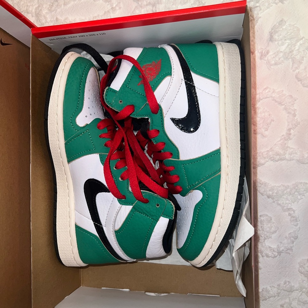 Nike dunks high tops